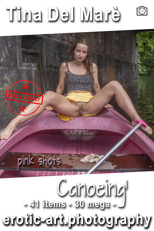 The Pink Canoe, travelling model on board, under the bridge. Actor: Tina Del Marè. Artist: Jay Gee. Production: Erotic Art Photography, EAP.